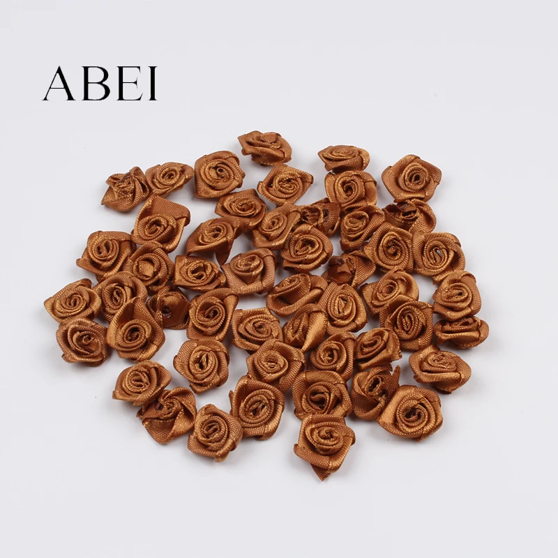 100 шт. 15 мм кофейно-коричневая атласная роза мини-цветок для свадебной вечеринки