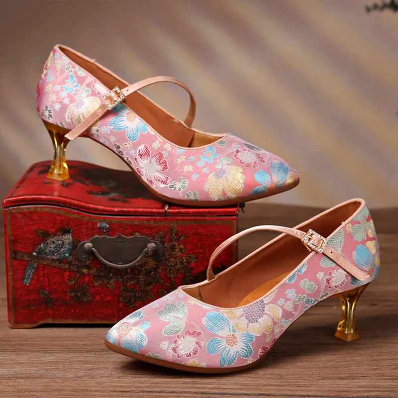 Rubber Sole Embroidery Series Adult Ladies Modern Dance Shoes National Style Female Adult Cheongsam Han Dress Shoes Square Dance