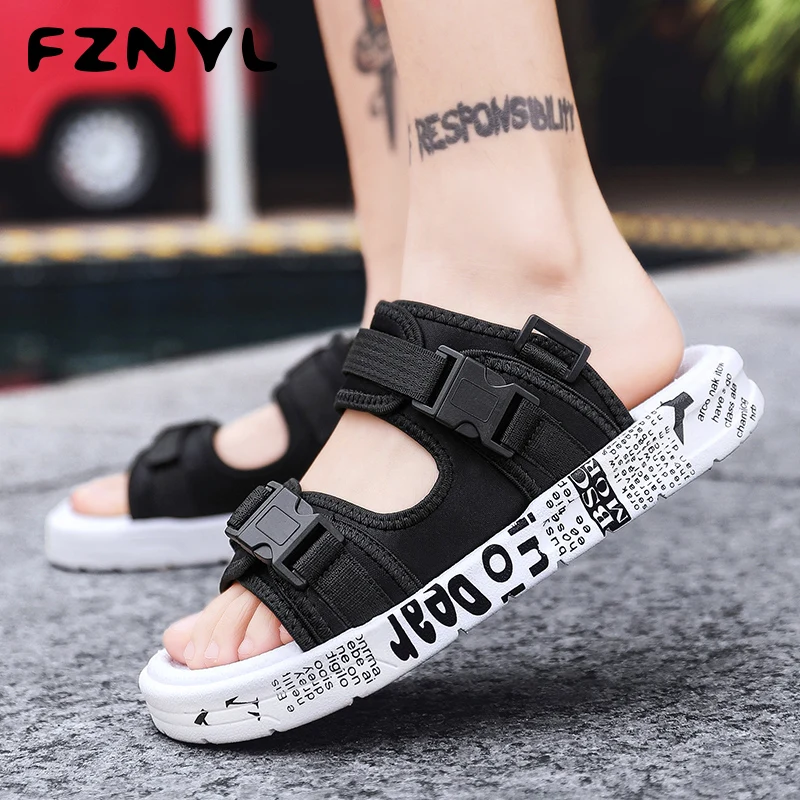 Мужские сандалии с ремешком и пряжкой FZNYL модные повседневные слиперы дышащие