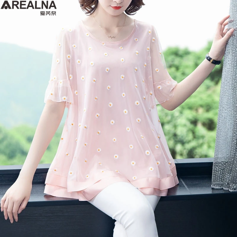 Женская летняя блузка с цветочной вышивкой и коротким рукавом | одежда