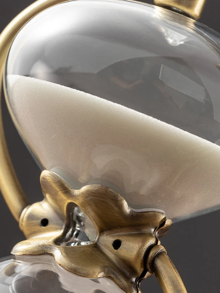 

Metal Glass Hourglass Pen Holder Creative Nordic Retro Small Item Storage Box Desktop Decoration Simple Office Pen Storage Box