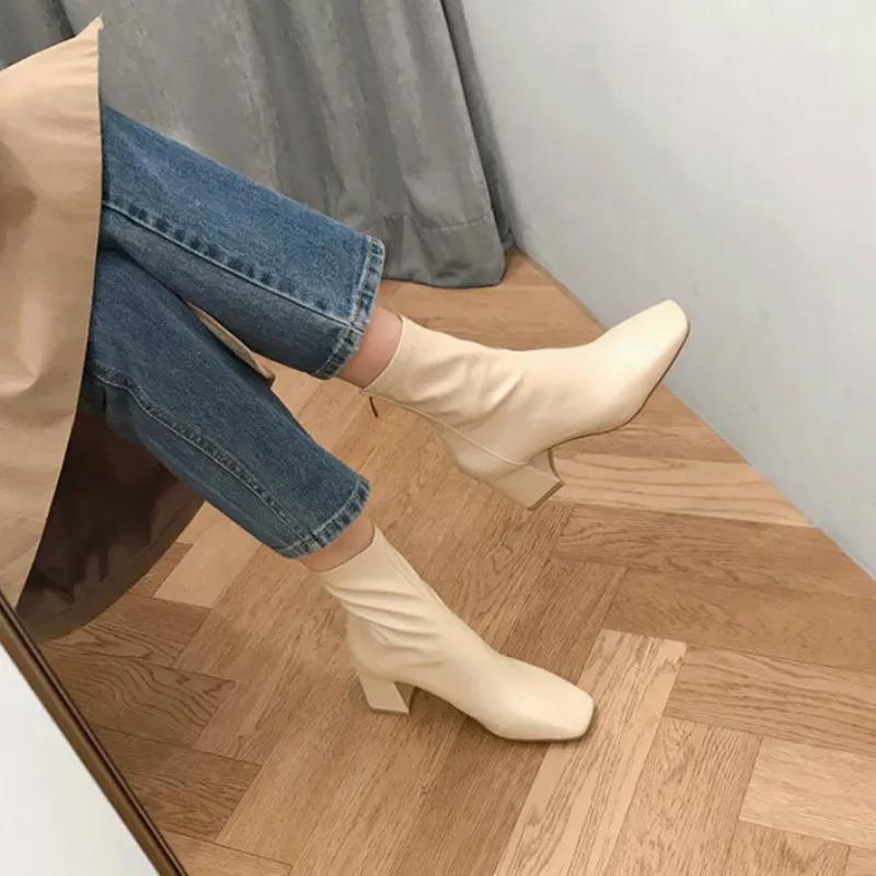 

Martin Boots Women's British Style New Spring and Autumn Single Boots Square Head Thick Heels Net Red Thin High Heels Short