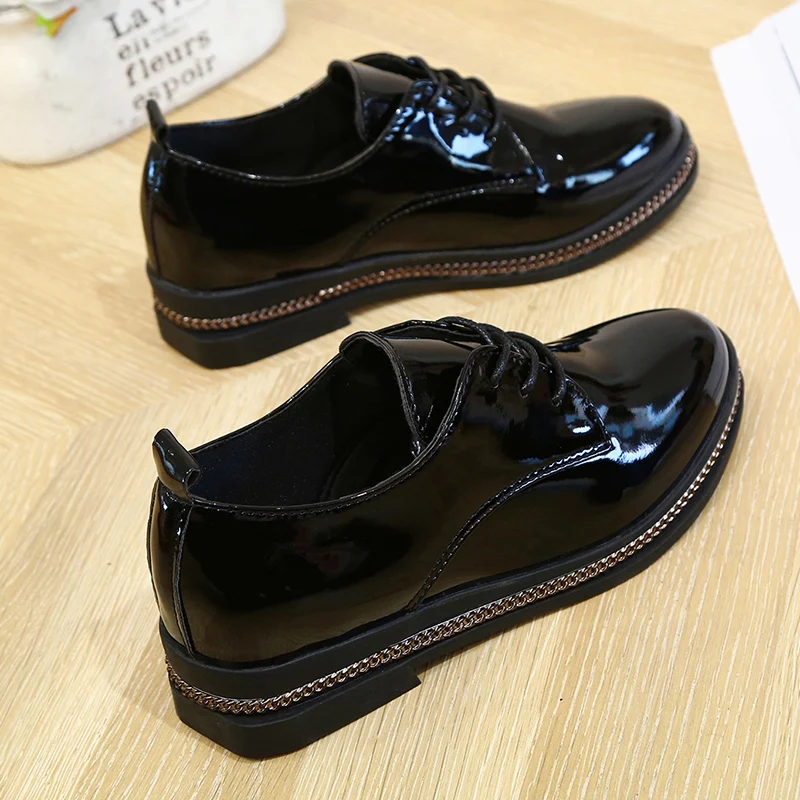 

Small leather shoes female 2019 autumn new wild soft bottom comfortable black soft leather shoes