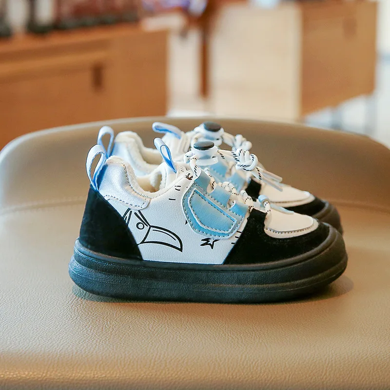 

Children's Winter Leather Shoes Soft-soled Plush Kid Sport Shoes Boys Girls Sneakers Lace-up Students Shoes for 4-16 Years Old