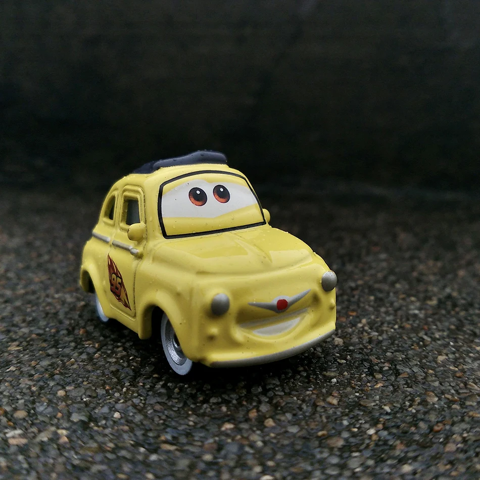 Disney Pixar тачки 3 20 стильные игрушки для детей Молния Маккуин Высокое качество Пластиковые тачки игрушки модели персонажей из мультфильмов рождественские подарки