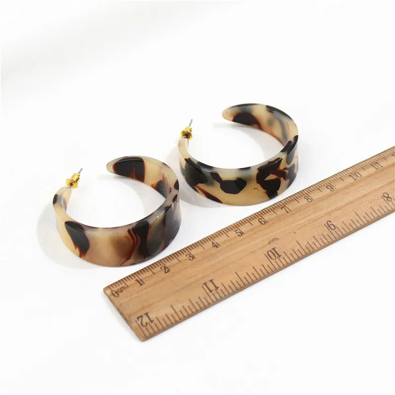 

Fashion Hoops Earrings Lightweight Acrylic Leopard Print Circle Earrings for Women Feminina Brinco Hoop Earrings Jewelry Gifts