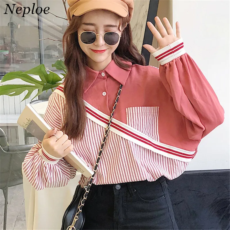 Женская рубашка в полоску с карманами винтажная отложным воротником большого