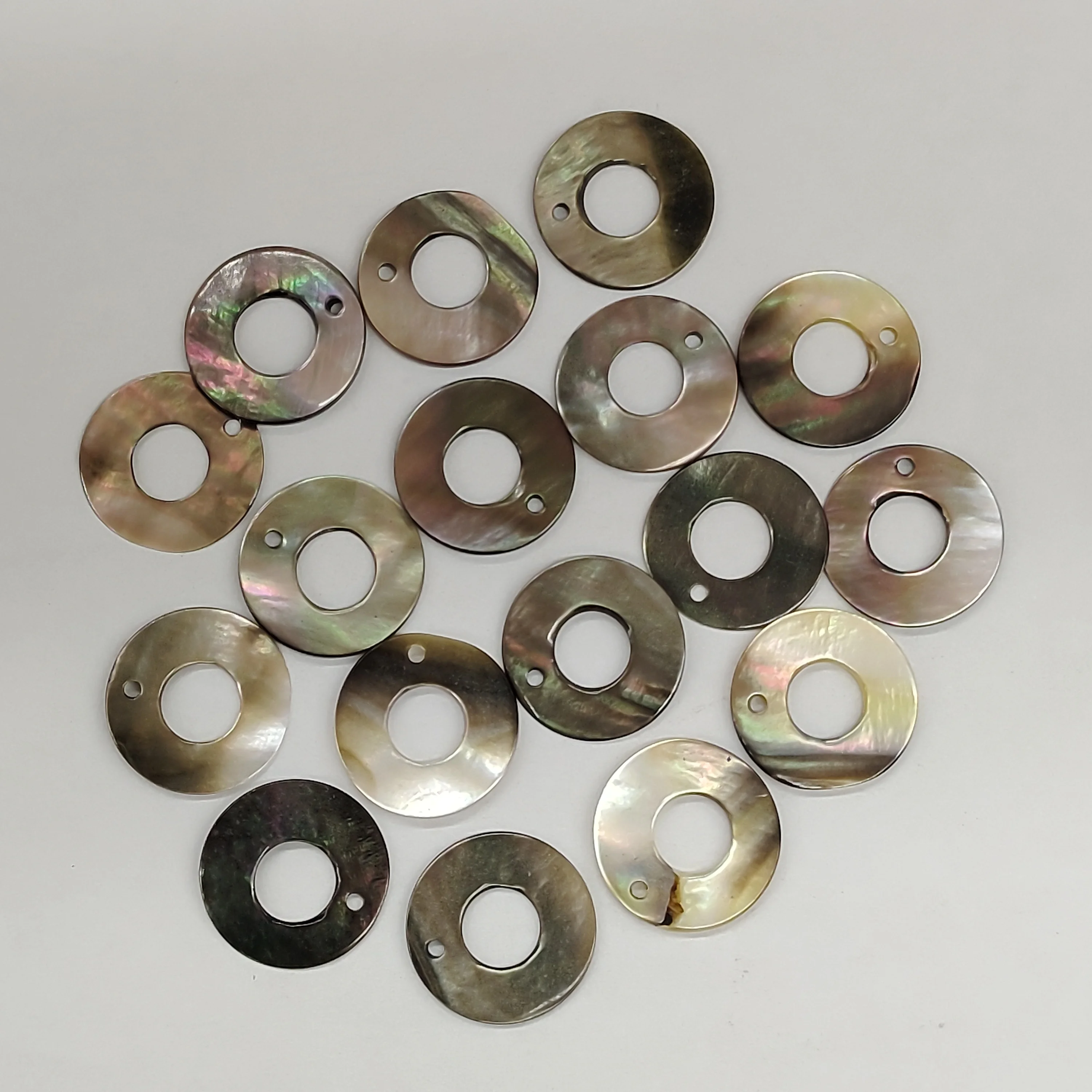 

Ring-shaped Freshwater Shell Pendant Beads Bulk Necklace Bracelet Earrings Earrings Jewelry Decoration Accessories Wholesale