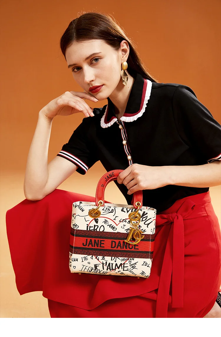 

Jianwu 2021 new fashion large capacity love graffiti personalized handbag high end one shoulder women's diagonal bag D handbag