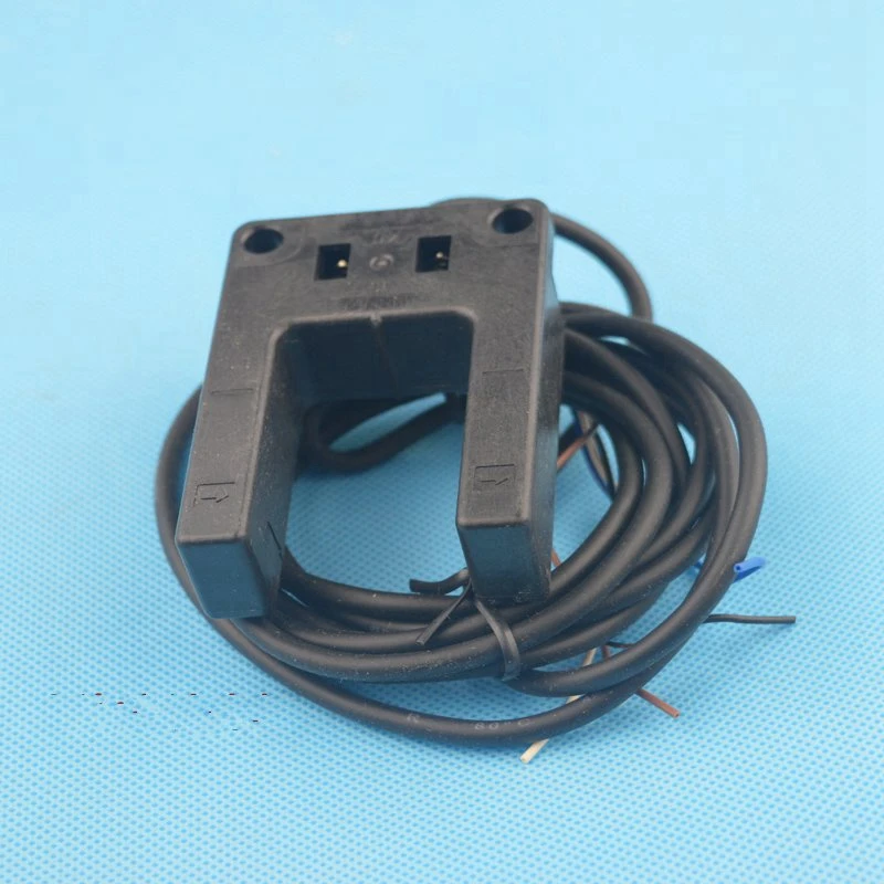 

1Piece BUP-30S Sensor Proximity Switch Elevator Leveling Sensor parts