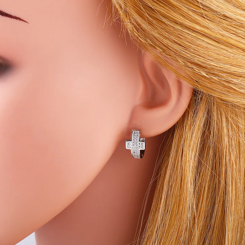 Женские серебряные серьги OCESRIO модные вечерние с крестом и камнями из