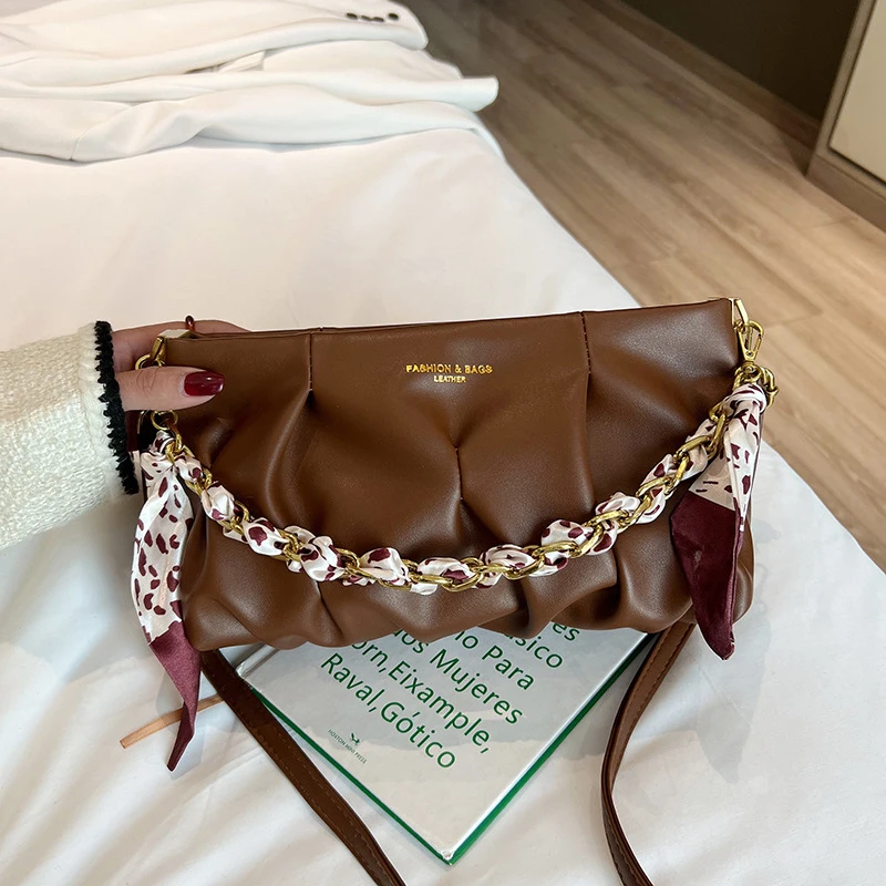 

2021 fashion large capacity ruched handbags flower print chains leather bags ladies designer shoulder messenger bags