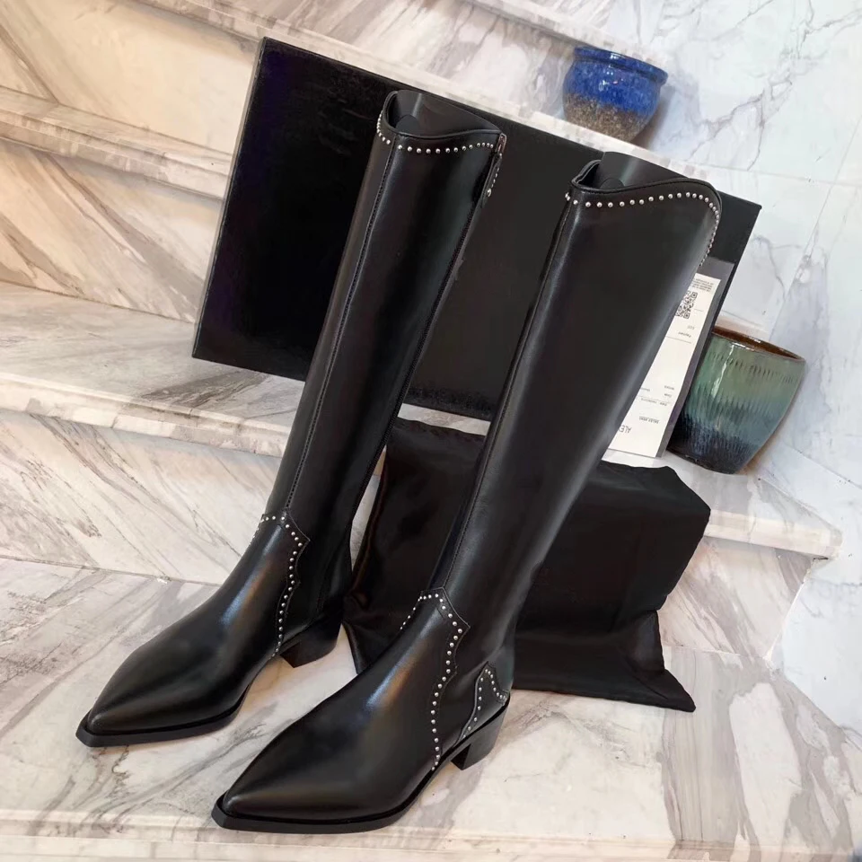 Женские высокие сапоги из натуральной кожи с заклепками пикантные Сапоги выше