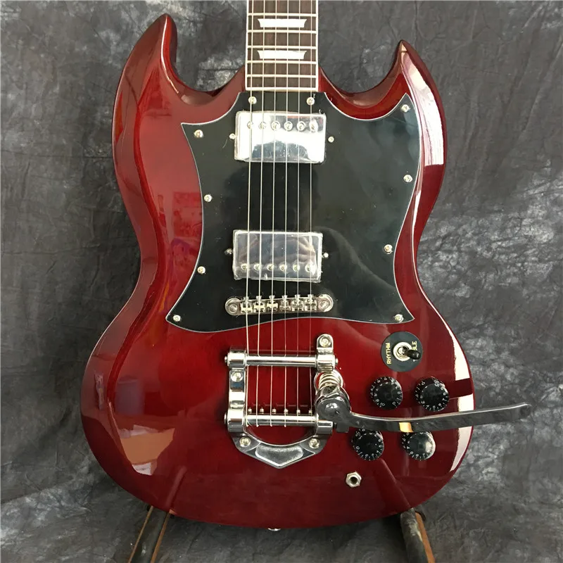 

Standard electric jazz guitar, mahogany body, rosewood fingerboard. Wine red, plated hardware, top quality