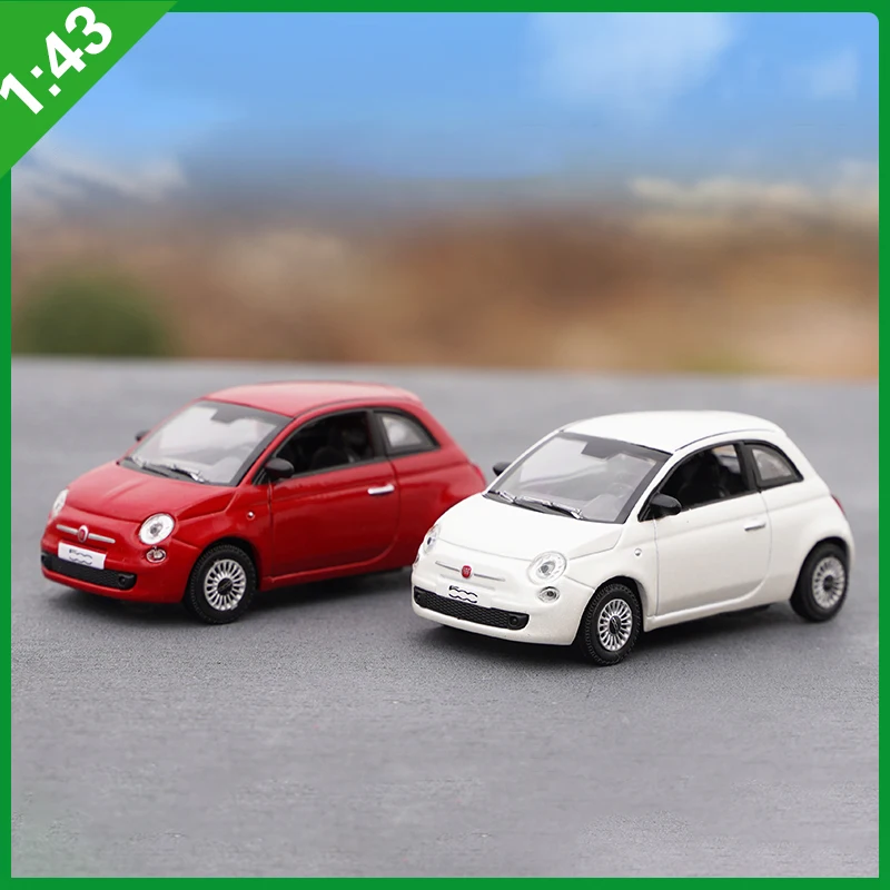 Бесплатная доставка Новинка 1:43 Fiat 500 модель автомобиля из сплава Литые и