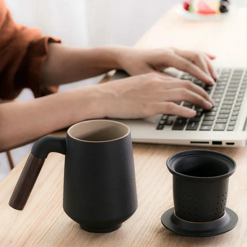 1 шт Черная керамика кружка Чай разделение с крышкой Керамика чашка фильтром для