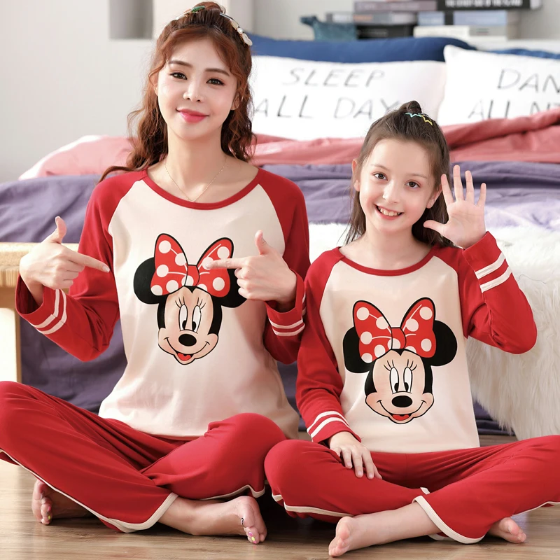 Семейные рождественские пижамы для мамы и дочки в одном стиле, платья Hello Kitty одежда из хлопка с длинными рукавами детские пижамы, для детей