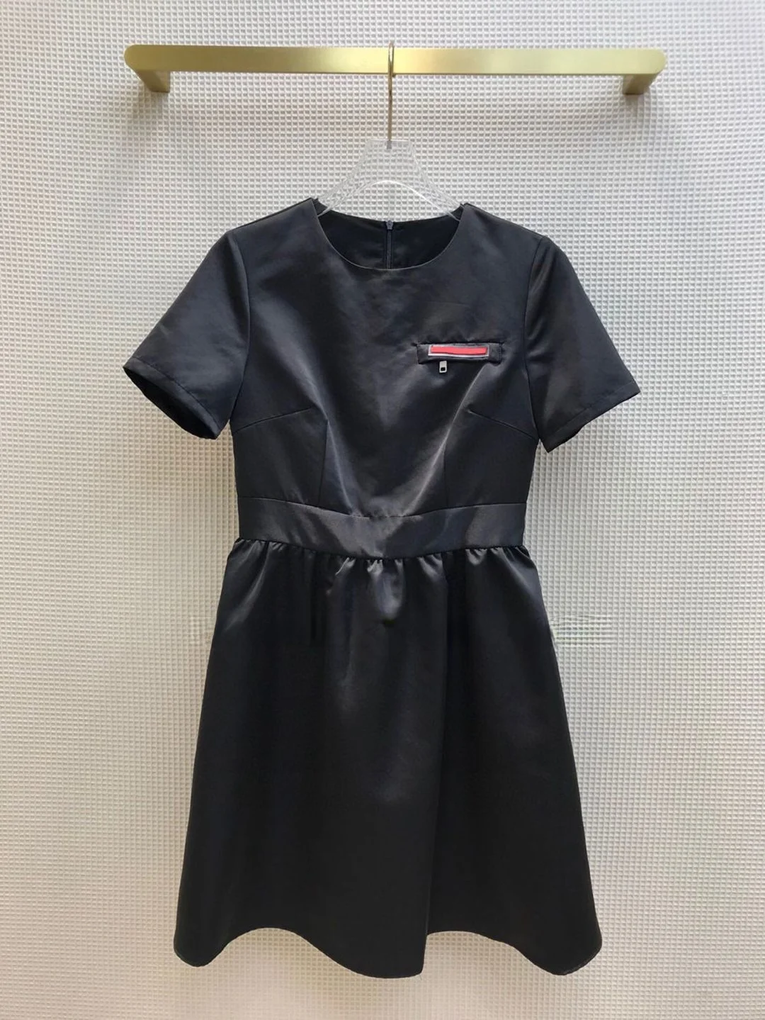 

2021 New Short Sleeve Dress Women O-neck High Waist Polyester Casual Dress High Street Design Red Stripe Black A-line Mini Dress