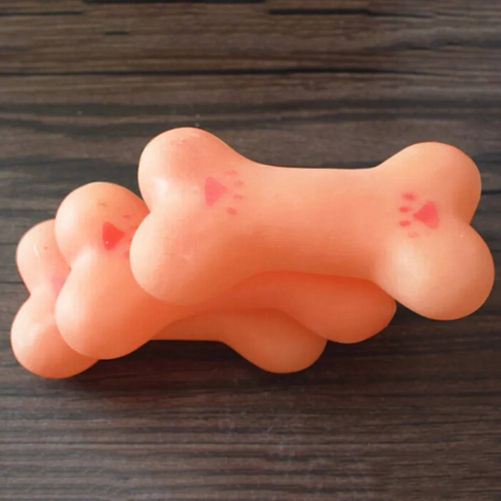 

1PC 8.5*2cm Mini Chew Toy Lovely Pet Dog Puppy Cat Chewing Soft Small Rubber Chew Bone Squeaker Squeaky Sound Play Toy