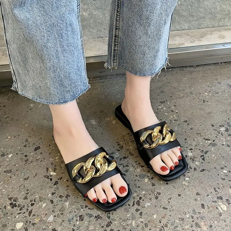 

2021 Summer New Ladies PU Slippers Women Square Toe Flat Outdoor Slides Fashion Metal Decoration Female Flip Flops Black