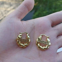 lateefah 2021 custom 18mm small personalized twist name earrings hoop for women earrings as a christmas present for women