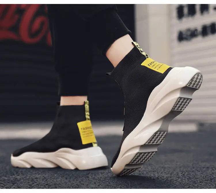 2020 new elastic socks shoes high top men's hip hop tide casual sports Korean fashion socks shoes