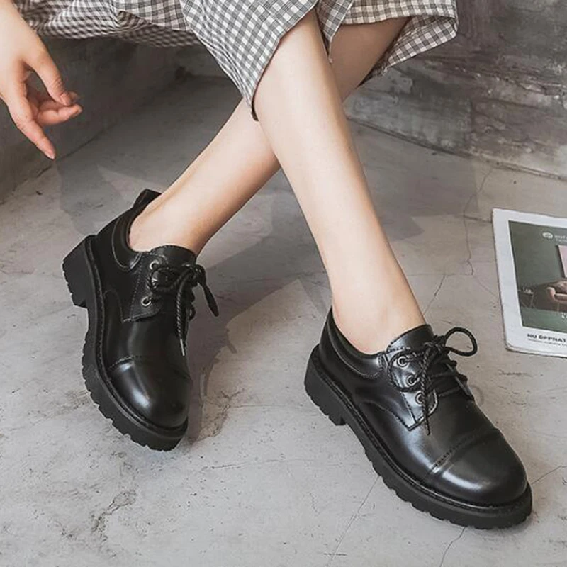 Женская Осенняя обувь Bullock на платформе со шнуровкой женские оксфорды плоской