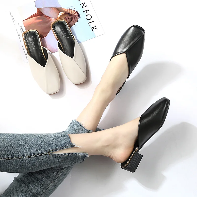 Мюли женские с закрытым носком шлепанцы на низком каблуке сланцы дизайнерская