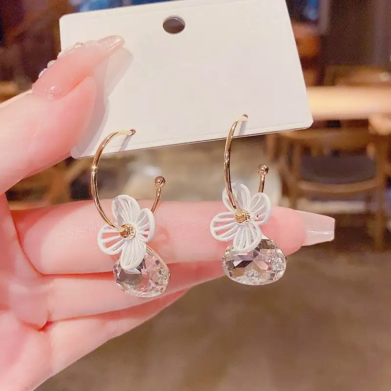 

Korean Style Luxury Flower Crystal Pendant Earrings For Women 2021 New Fashion Jewelry Micro Pave Earings bijoux Wholesale