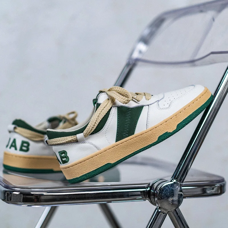 

2021 new board shoes men's fashion shoes couple's minority original Japanese small white shoes low top women's shoes 21059