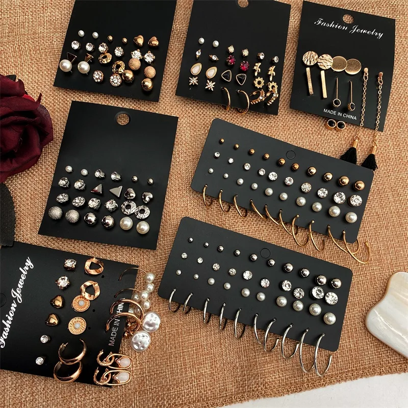 Серьги-гвоздики женские с жемчугом и кристаллами 2021 | Украшения аксессуары