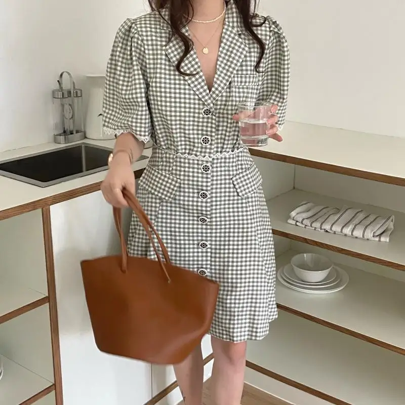 

COIGARSAM French Style Lace Women dress New Summer Vintage Short Sleeve High Waist Dresses Apricot Black 9703