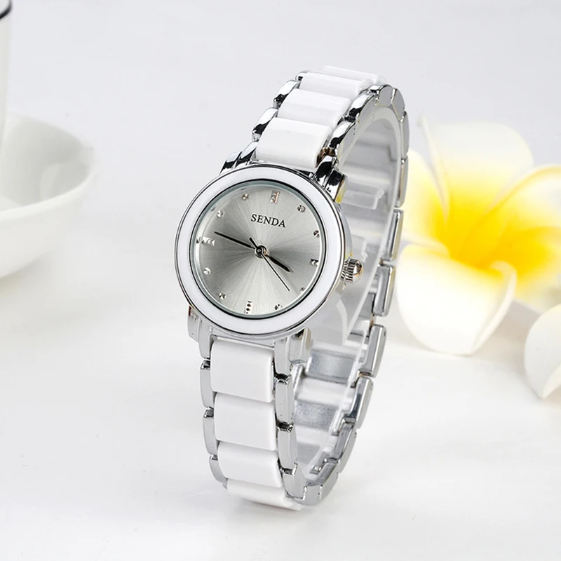Керамические наручные часы. Наручные часы фэшион кварц. Часы женские наручные SNR Quartz. Часы с керамическим браслетом. Часы с керамическим браслетом женские.