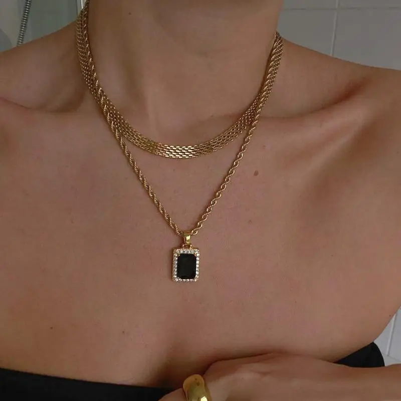 

Gold Niche Design Chopin Necklace Charm Pendant Cuban Chain Earrings Women Retro Simple Black Zircon Clavicle Chain Jewelry