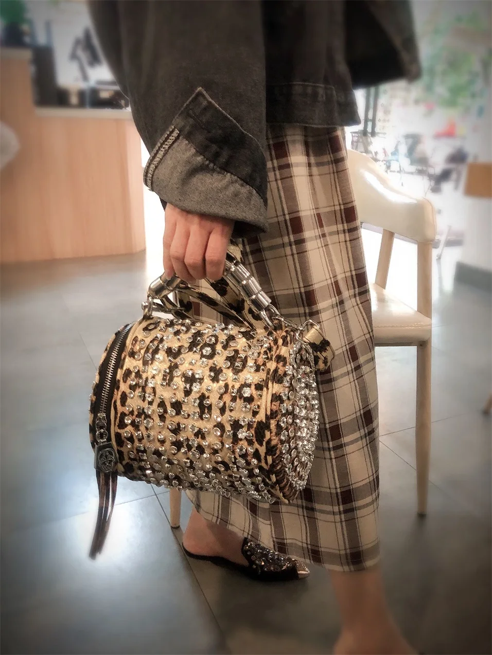 Модная женская сумка-ведро со стразами 2020, винтажная сумка-мессенджер с кисточками, Высококачественная сумка через плечо в стиле ретро, про... от AliExpress RU&CIS NEW