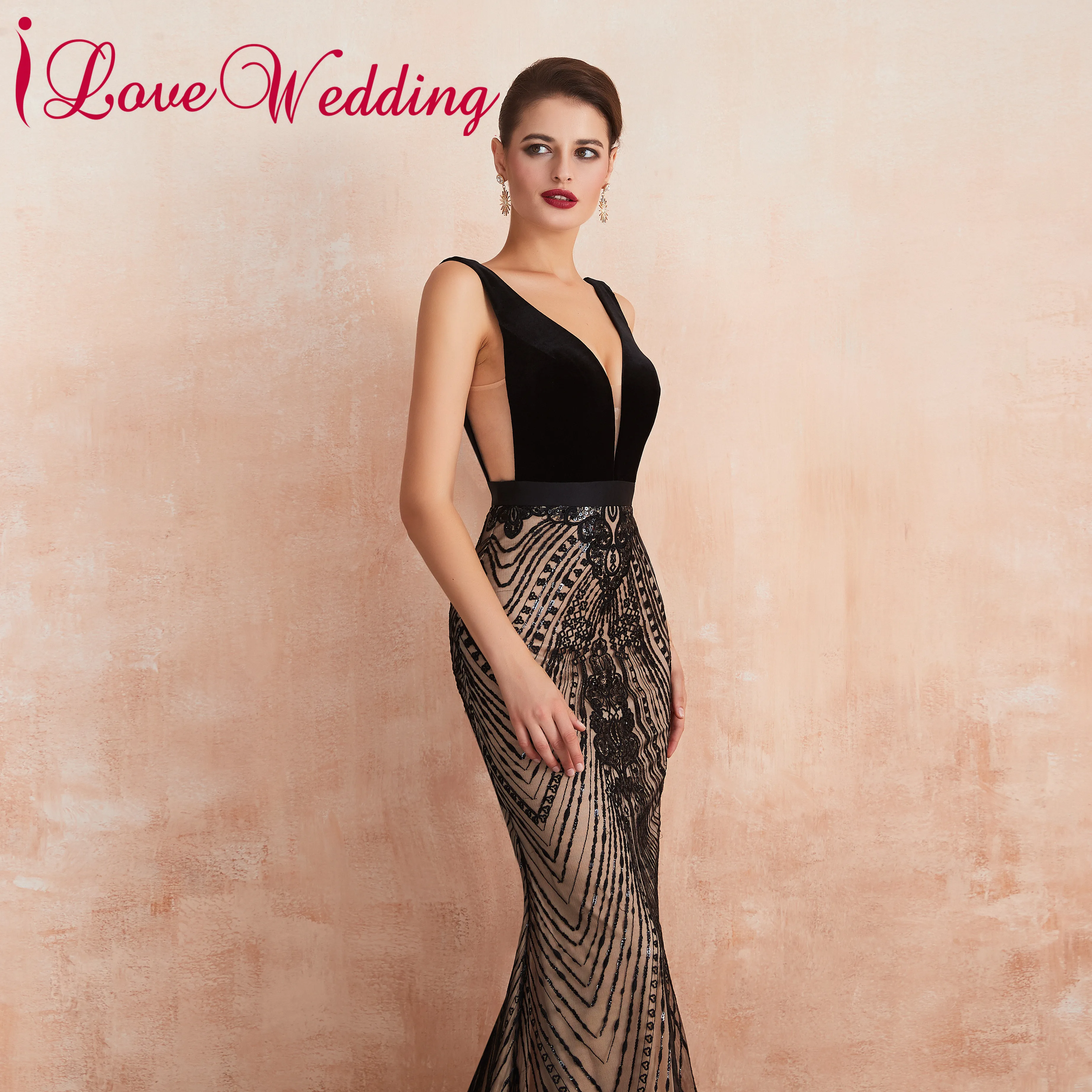 Черное кружевное вечернее платье без рукавов с v-образным вырезом | Свадьбы и