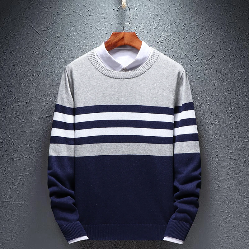 

Мужской свитер в полоску, с круглым вырезом