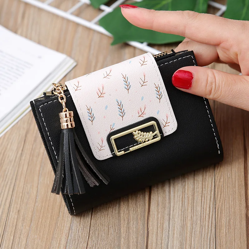Новинка милый женский кошелек короткий с кисточками и листьями школьный мини для