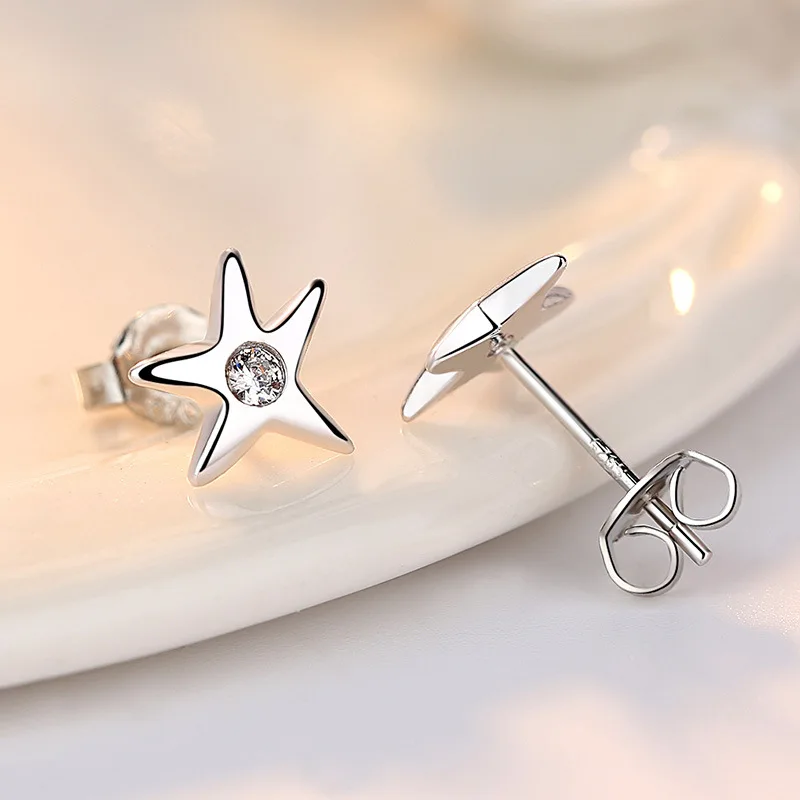 

Brand New Women's Fashion Jewelry Silver Stud Earrings AAA Cubic Zirconia Luxury Five-pointed Star Starfish Earrings Asymmetric