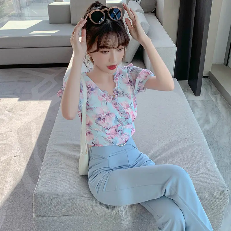 

2021 summer fashion suit temperament show thin Chiffon Jacket Blue thin flared pants two piece set