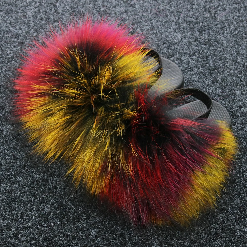 Шлепанцы детские плюшевые тапки с ремешком мех енота радужные сандалии сланцы