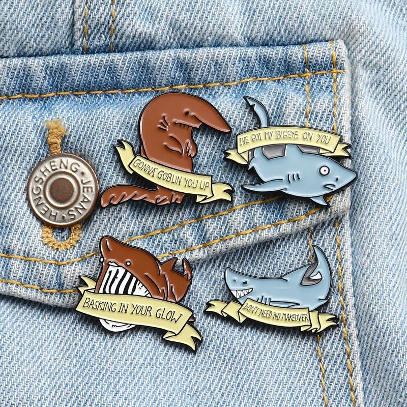 Кит Акула эмалированные булавки животное с забавным баннером нагрудные рубашка