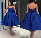 Атласные вечерние платья до колен, короткие платья для выпускного вечера, с V-образным вырезом, без рукавов, со складками, Королевского синего цвета, 2020