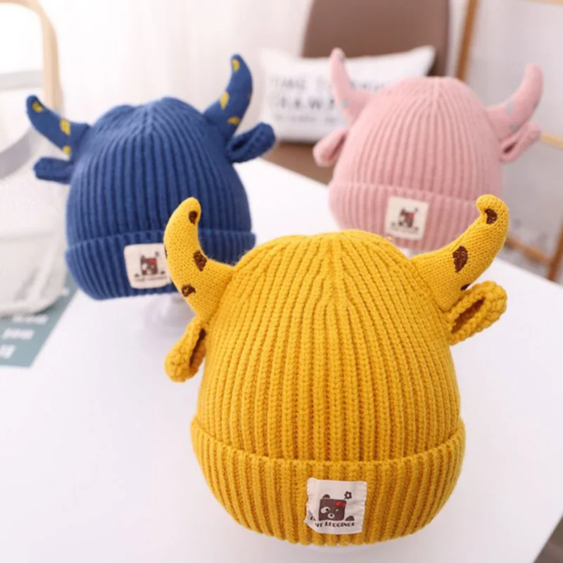 

Christmas Newborn Infant Baby Boy Girl Hats Cartoon Ox Horn Knitted Hat Winter Warm Cute Ear Flaps Skullcap Baby Cap for 1-3Y