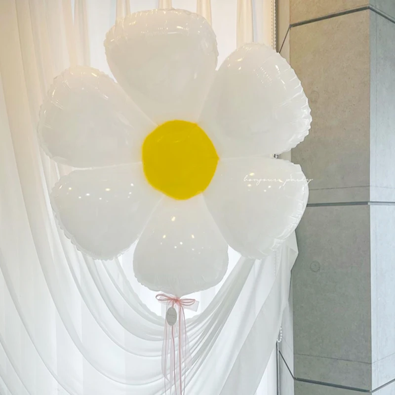 

2Pcs White Daisy Flower Helium Balloon SunFlower Balloons Toy INS Hot Photo Props Wedding Birthday Party Decorations Baby Shower