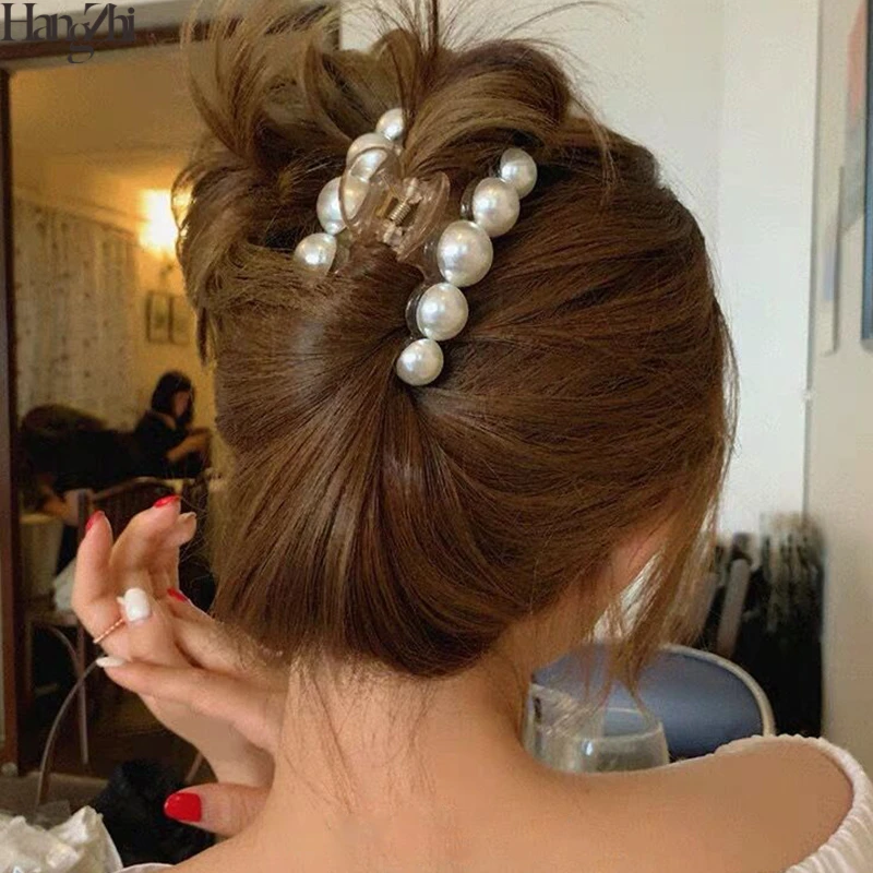 

HangZhi 2020 New Vintage Pearls Hair Claws Big Size Barrettes White Black Hair Bar Clips Hair Styling for Women Fashion Jewelry