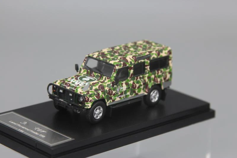 

1:64 RV SUV Model Alloy Camouflage Defender 110 Toys For Children Diecast Modified Vehicle Miniature Free Shopping