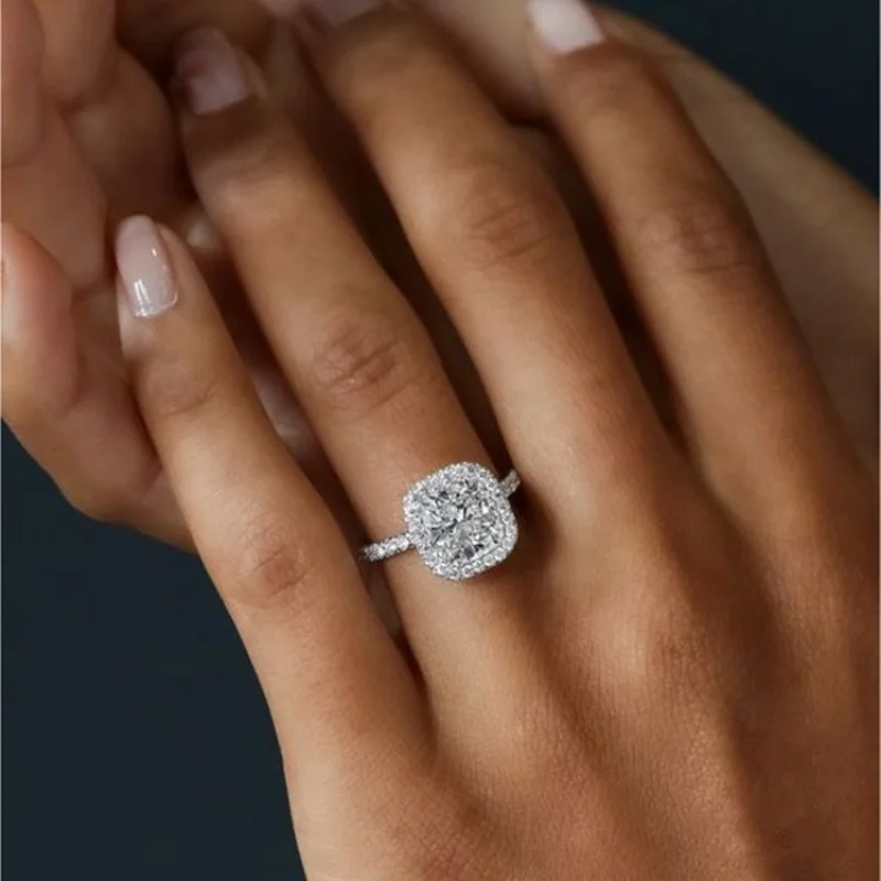 

2021 White Cubic Zirconia Silver Color Rings Wedding Trend Female Jewerly Fashion Luxury Crystal Engagement Ring for Women AAA