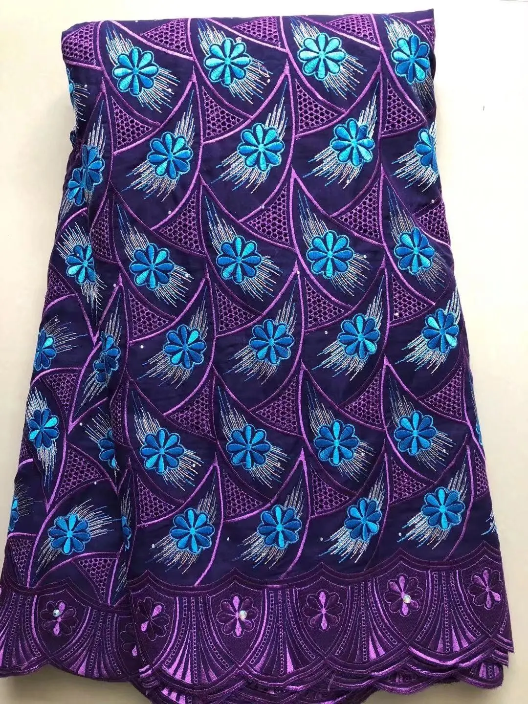 

15Yards/Lot Wonderful Purple African Cotton Fabric Blue Flower Embroidery Swiss Voile Lace Match Rhinestones For Dressing BL412