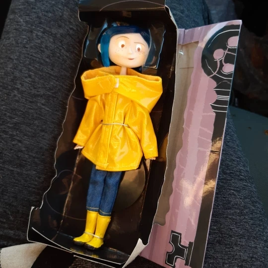 18cm coraline the secret door coraline y la puerta secreta raincoat take off action figure toys doll christmas gift free global shipping